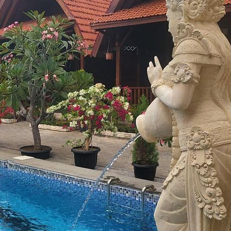 Uli Wood Villa, Jimbaran Bali - Near Gwk ภายนอก รูปภาพ