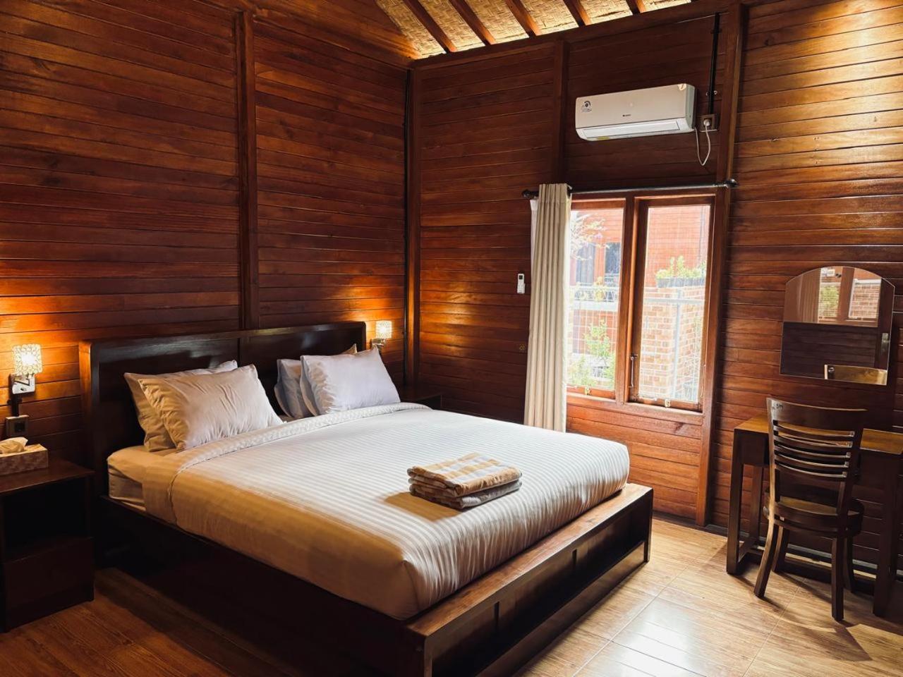 Uli Wood Villa, Jimbaran Bali - Near Gwk ภายนอก รูปภาพ