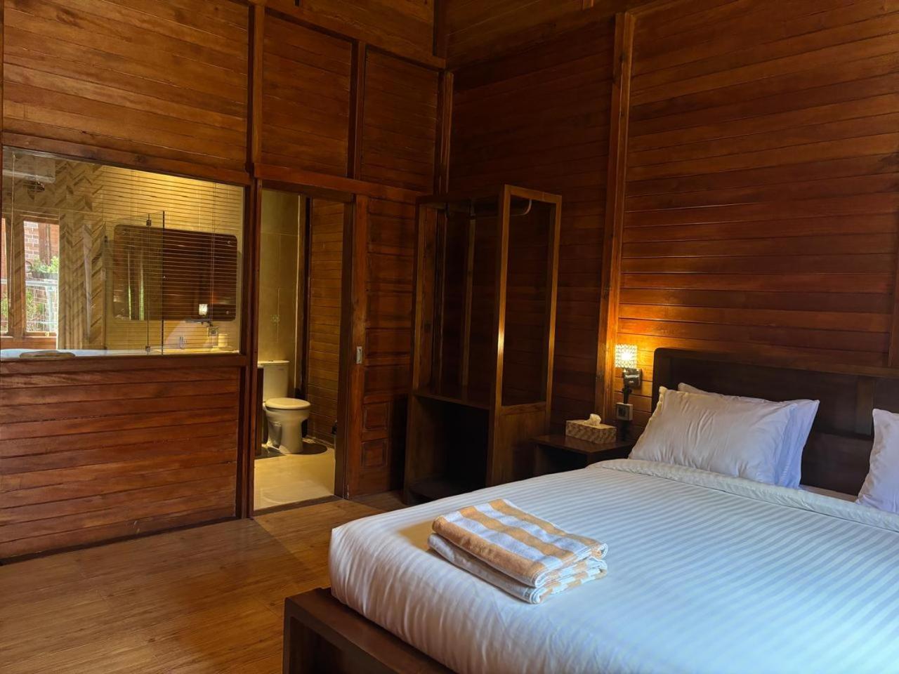 Uli Wood Villa, Jimbaran Bali - Near Gwk ภายนอก รูปภาพ