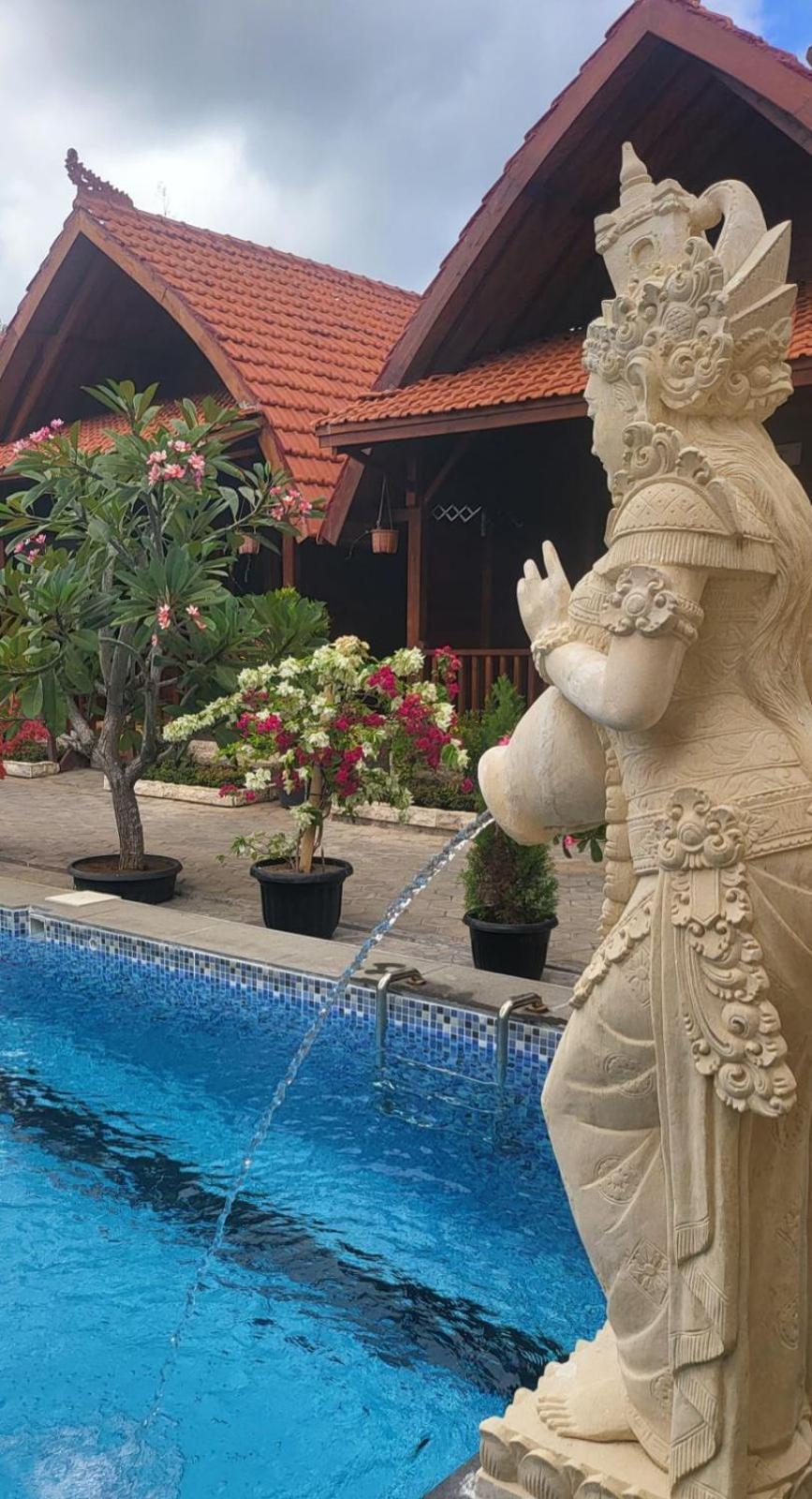 Uli Wood Villa, Jimbaran Bali - Near Gwk ภายนอก รูปภาพ